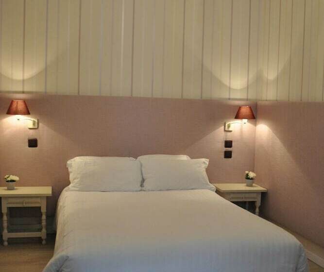 Номер Superior, The Originals City, Hôtel la Reine Jeanne, Orthez