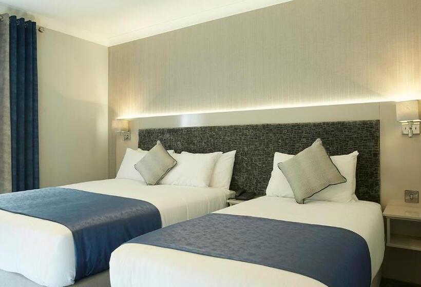 اتاق استاندارد سه نفره, Tower Hotel & Leisure Centre