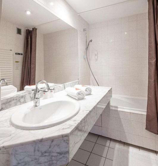 Comfort room with balcony, Hôtel Chris Tel