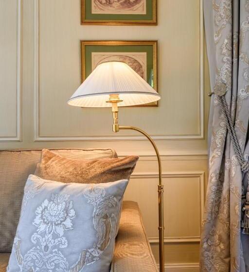 اتاق پرستیژ, Domaine Les Crayeres