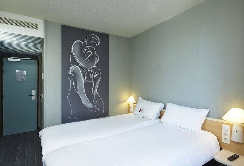 Номер Стандарт, Ibis Chartres Ouest Lucé