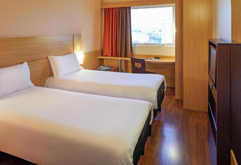 스탠다드 룸, Ibis Paris La Défense Esplanade