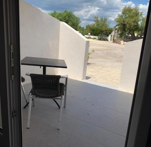 Standard Triple Room with Terrace, Clamador
