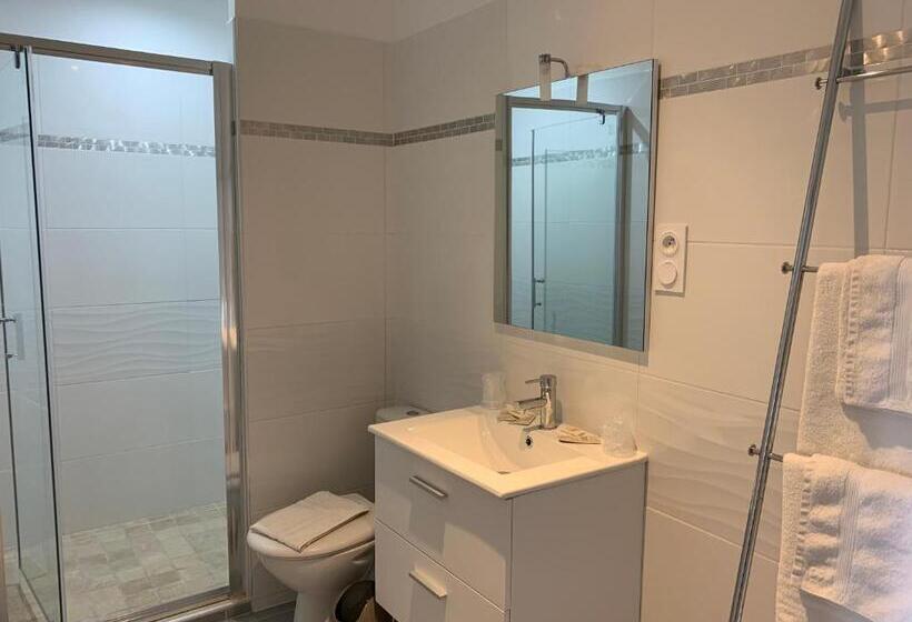 Standard Triple Room with Terrace, Clamador