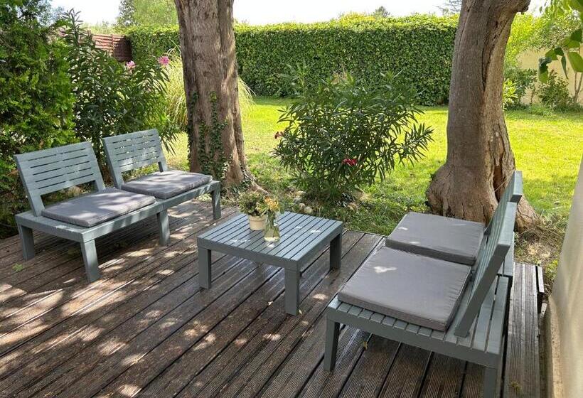 Superior suite with terrace, Le Mas Des Amandiers