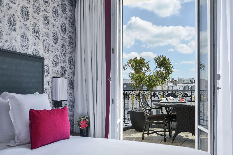 اتاق استاندارد با تخت بزرگ, Maison Astor Paris, Curio Collection By Hilton