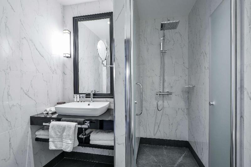 اتاق لوکس, Maison Astor Paris, Curio Collection By Hilton