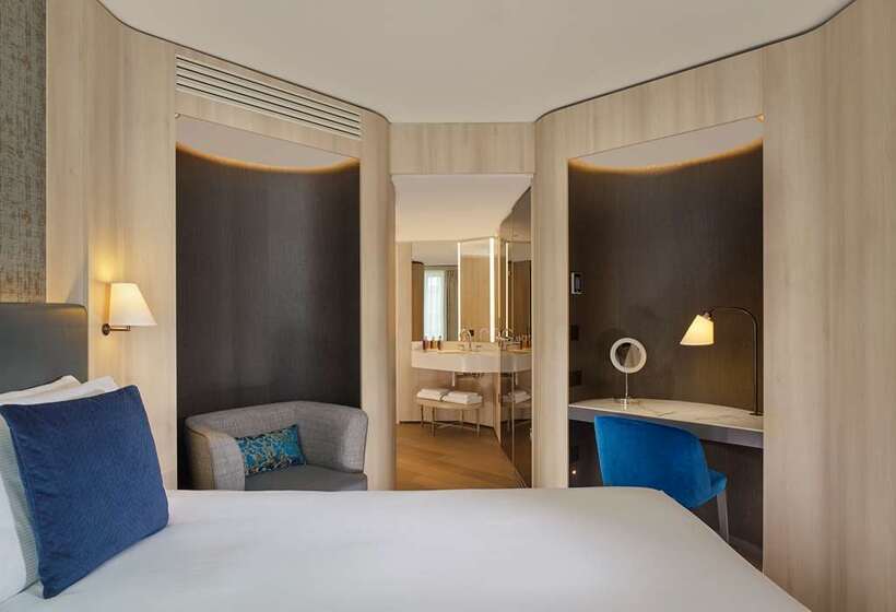 اتاق پرمیوم, Maison Astor Paris, Curio Collection By Hilton