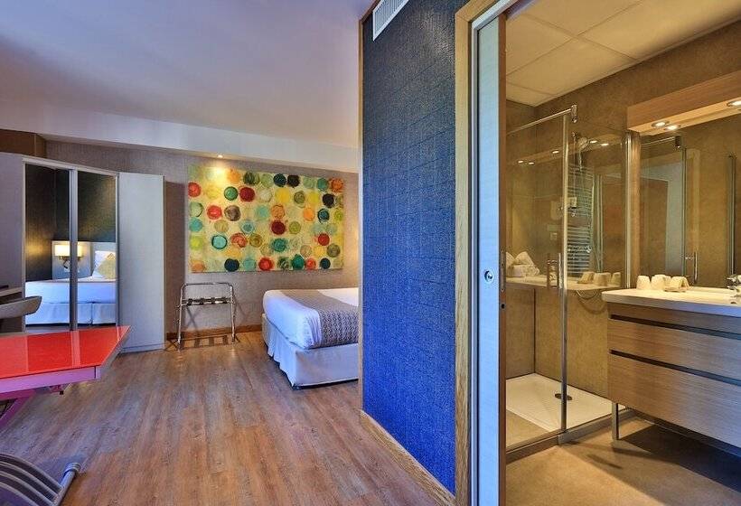 Студия Стандарт, Hôtel Provençal