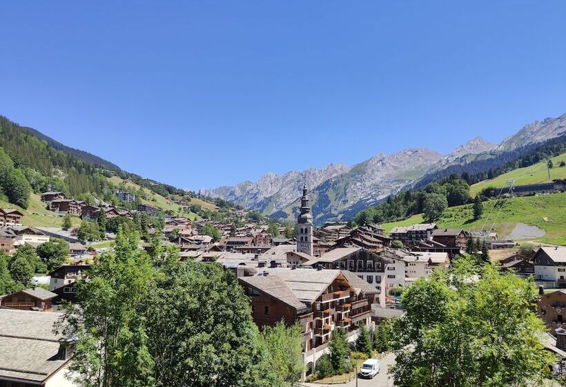 اتاق استاندارد سه نفره, Alpen Roc