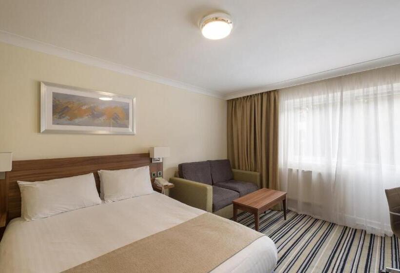 اتاق خانوادگی, Holiday Inn Swindon, An Ihg