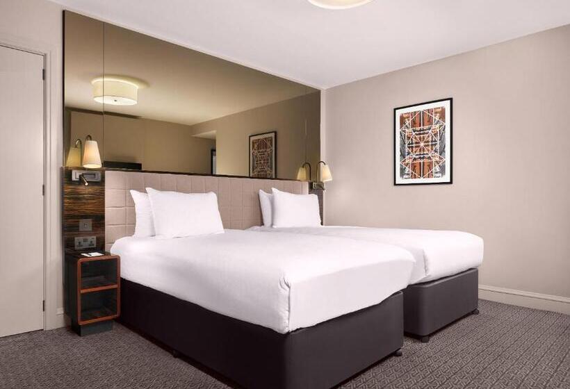 Номер Superior, Strand Palace