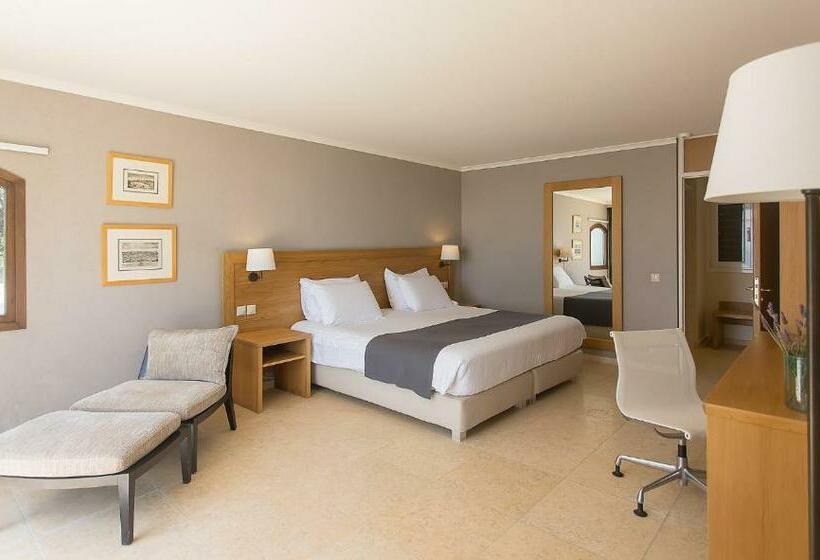 Семейное Бунгало, Corfu Holiday Palace