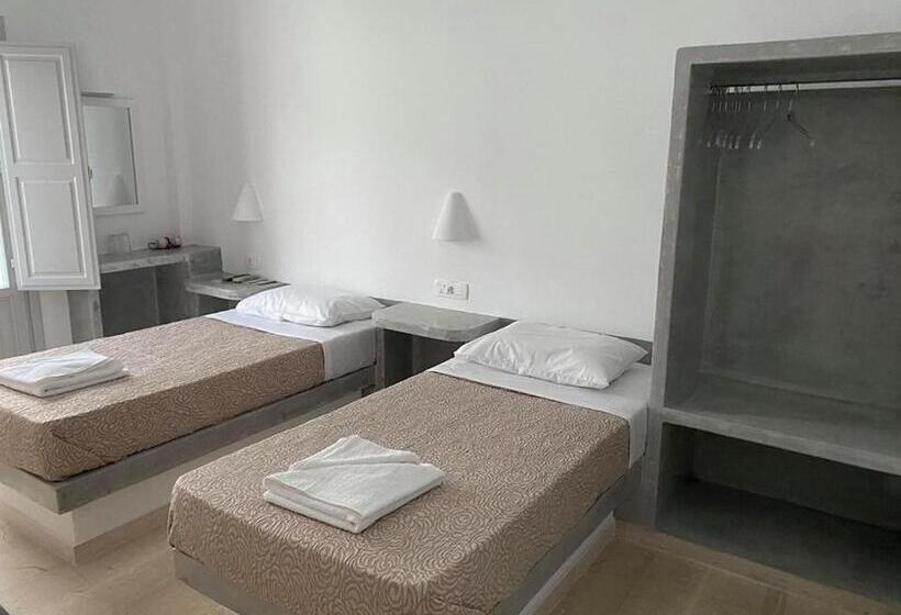 스탠다드 룸, Hellas