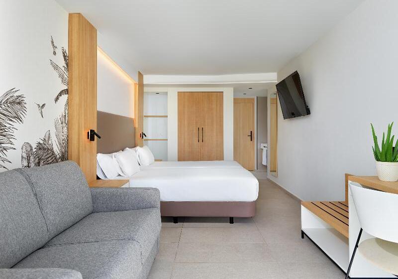 Номер Superior, Novotel Athens