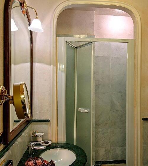 اتاق لوکس, Art Hotel Commercianti