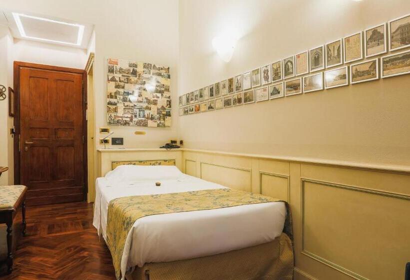اتاق استاندارد یک نفره, Art Hotel Commercianti