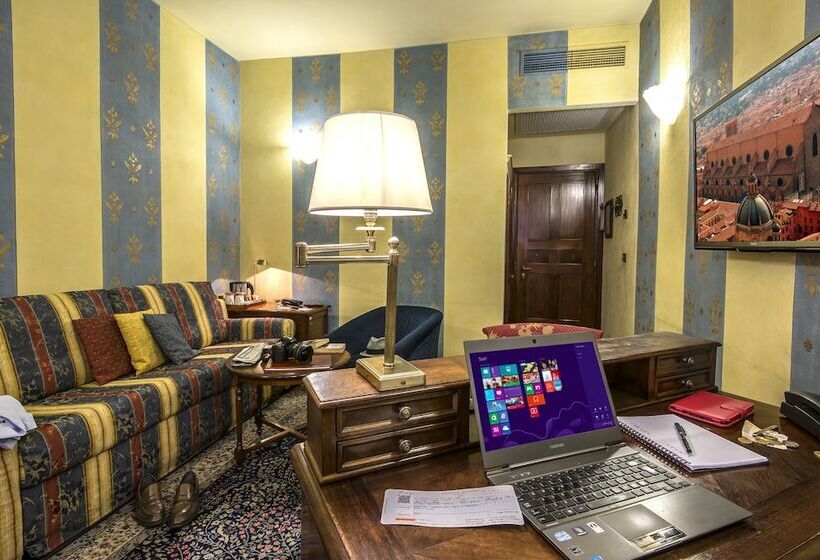 سوییت, Art Hotel Commercianti