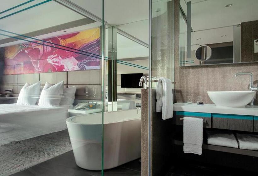 اتاق لوکس با چشم‌انداز شهر, The Park Lane Hong Kong A Pullman