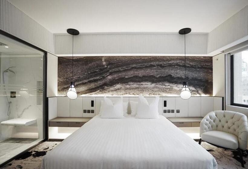 اتاق پرمیوم, The Park Lane Hong Kong A Pullman