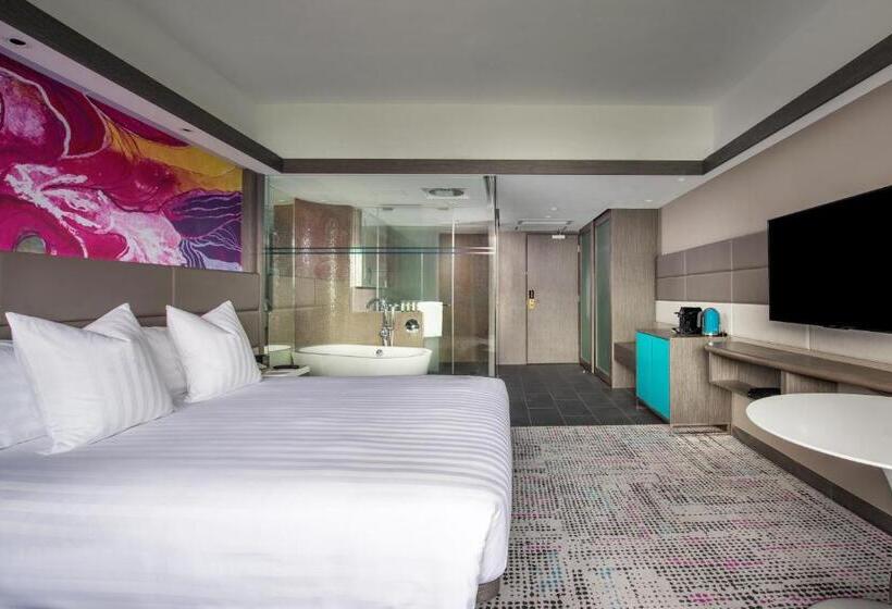 اتاق لوکس با چشم‌انداز شهر, The Park Lane Hong Kong A Pullman