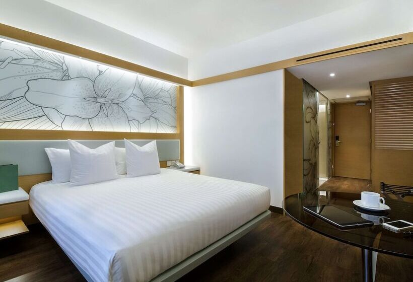 اتاق سوپریور با چشم‌انداز شهر, The Park Lane Hong Kong A Pullman