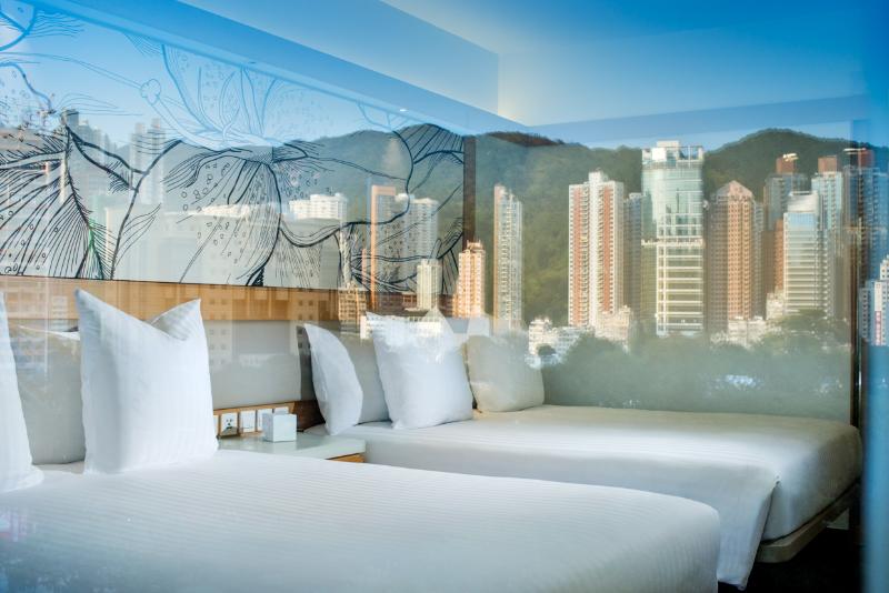 اتاق خانوادگی, The Park Lane Hong Kong A Pullman