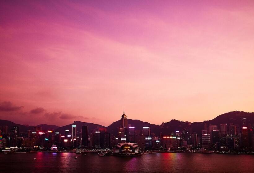 اتاق لوکس با چشم‌انداز, The Peninsula Hong Kong