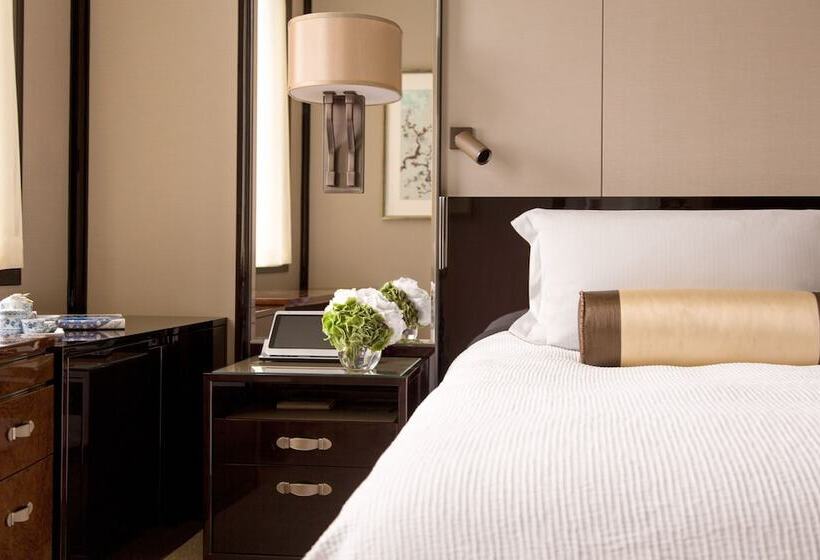اتاق لوکس با چشم‌انداز, The Peninsula Hong Kong