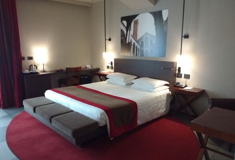 سوییت جونیور, Ih Hotels Milano Ambasciatori