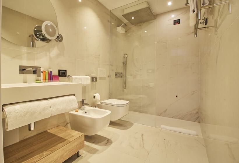 اتاق لوکس, Ih Hotels Milano Ambasciatori