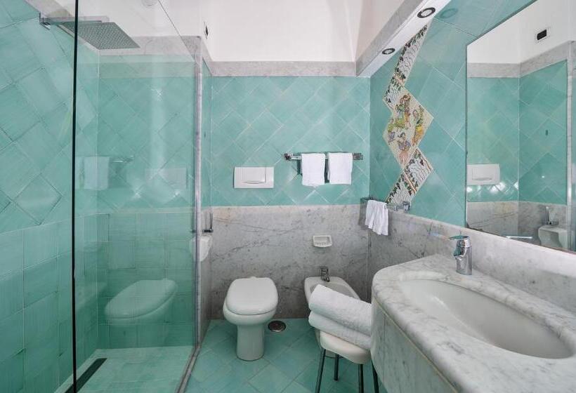 Классический Номер Вид на Море, & Spa Bellavista Francischiello