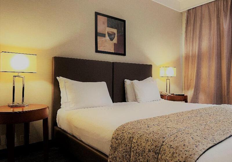 سوییت جونیور, Crowne Plaza Rome St. Peter S, An Ihg