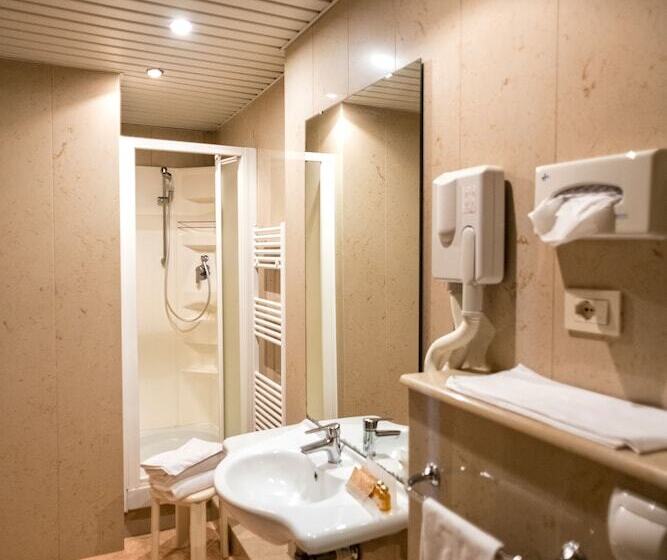 اتاق استاندارد, Grand Hotel Italia