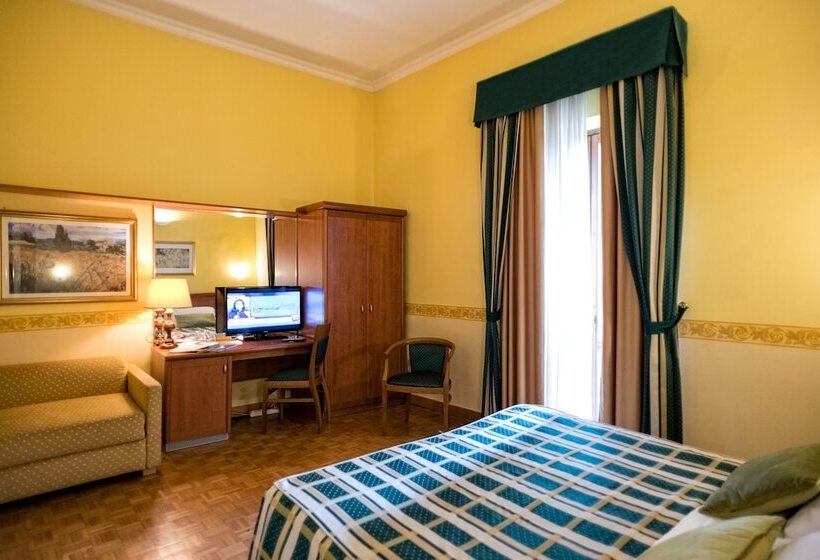 اتاق استاندارد سه نفره, Grand Hotel Italia