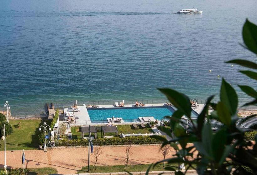 Suite with lake view, La Palma