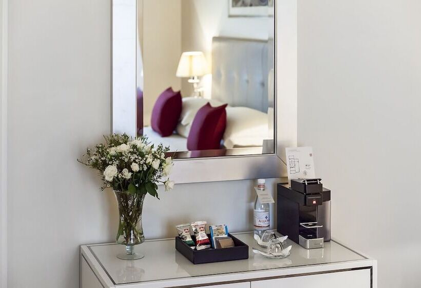 اتاق سوپریور با چشم‌انداز دریا, Savoia Excelsior Palace Trieste   Starhotels Collezione