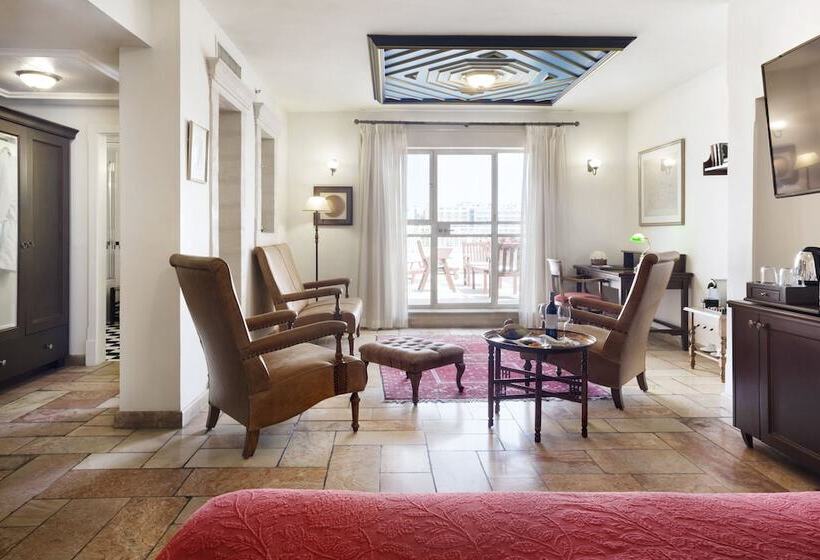 סוויטת ג'וניור, The American Colony Hotel   Small Luxury Hotels Of The World