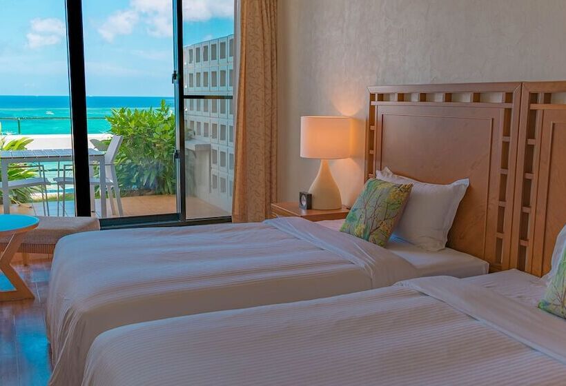 اتاق سوپریور با چشم‌انداز دریا, The Moon Beach Museum Resort