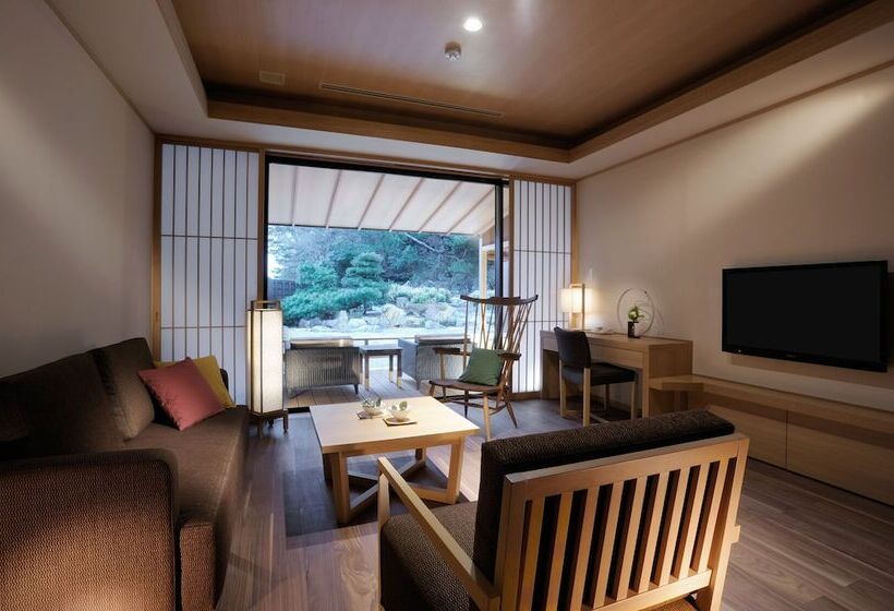 Люкс Премиум, Toba International Hotel Shiojitei