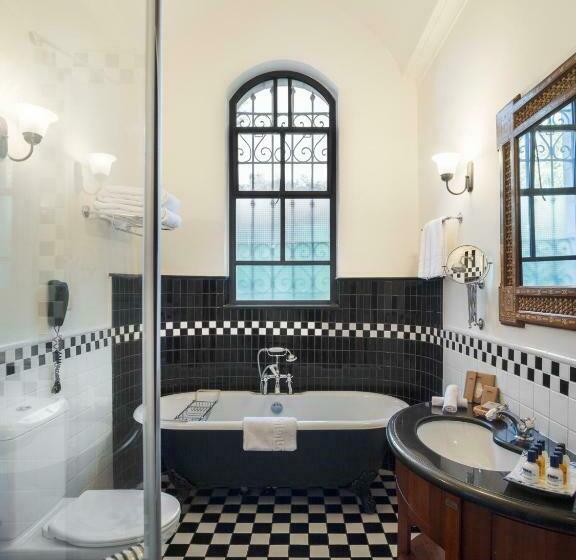 סוויטת ג'וניור, The American Colony Hotel   Small Luxury Hotels Of The World