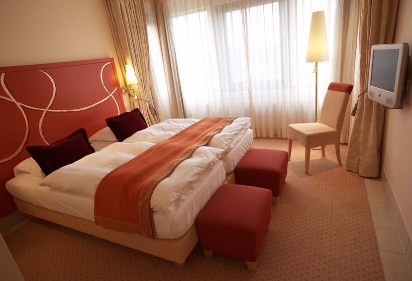 اتاق استاندارد, Casino 2000   Adult Guests Only