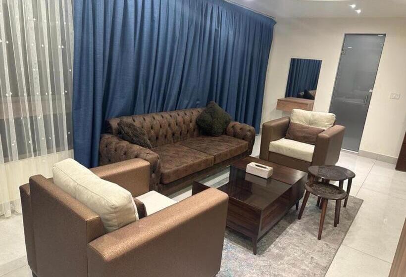 سوییت جونیور, Orient Prince