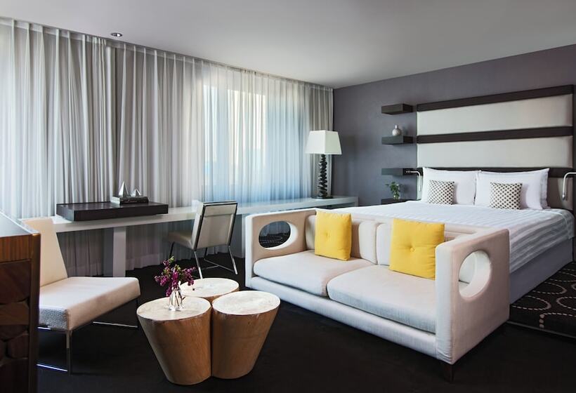سوئیت کلاب, The Plaza Seoul, Autograph Collection