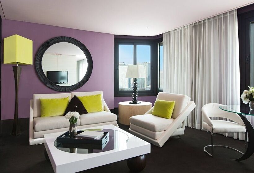 سوئیت کلاب, The Plaza Seoul, Autograph Collection