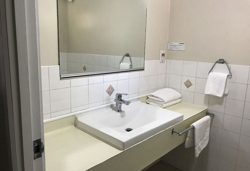패밀리 스위트, Ascot Epsom Motel