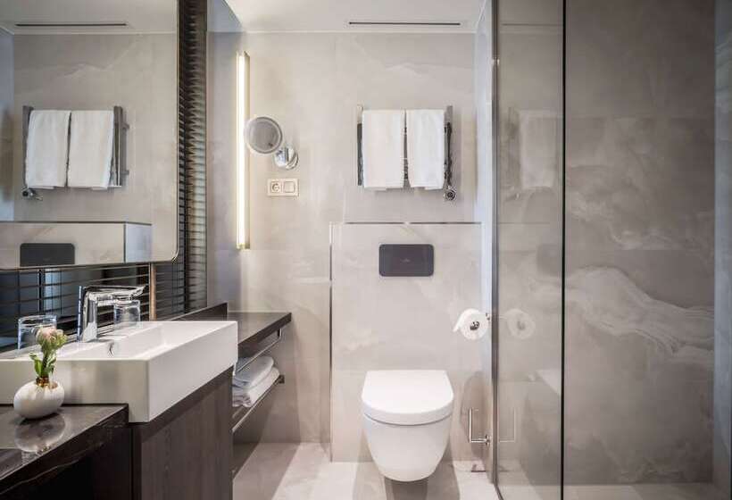 اتاق پرمیوم, Anantara Grand Krasnapolsky Amsterdam