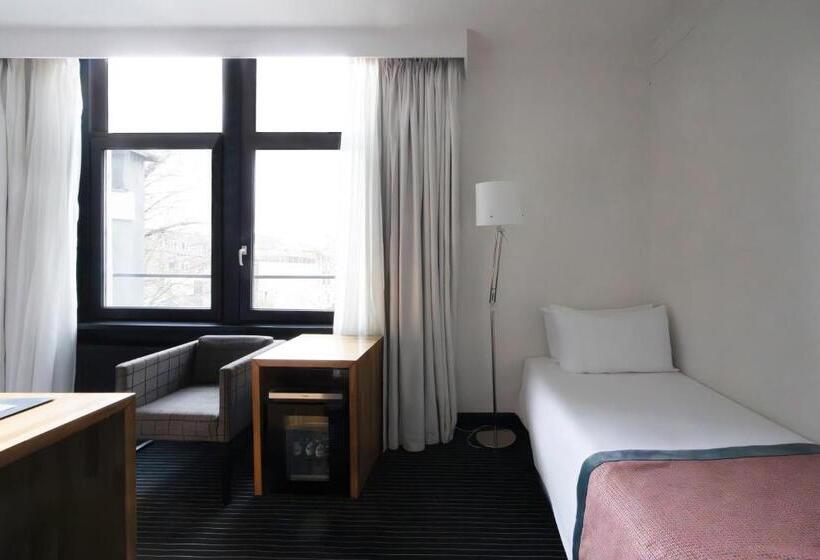 اتاق استاندارد سه نفره, Catalonia Vondel Amsterdam