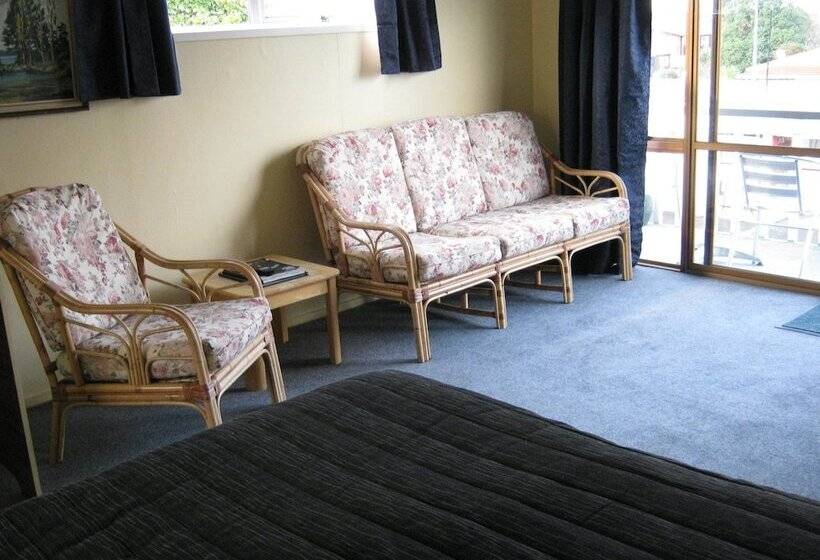 침실 1개 아파트, Adelphi Motel
