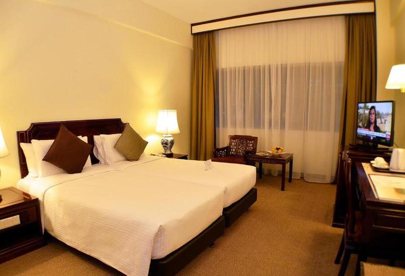 اتاق لوکس, Grand Pacific